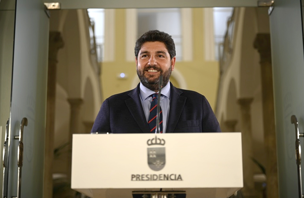 Cuatro caras nuevas se incorporan al nuevo Gobierno regional anunciado por López Miras 